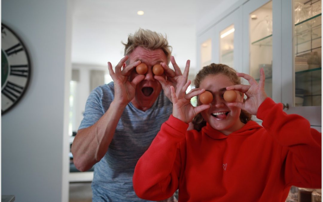 matilda and her dad gordon ramsay holding eggs in front of their eyes to promote cooking show on da vinci tv